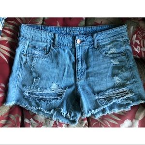 American Eagle distressed Tom girl midi shorts